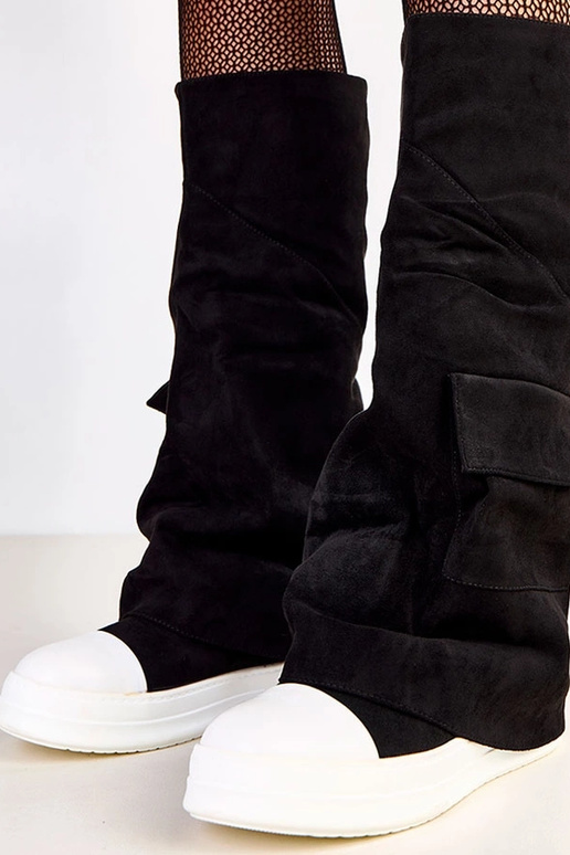 Schwarze Overknees aus Kunstwildleder... Schwarze Overknees aus Kunstwildleder...