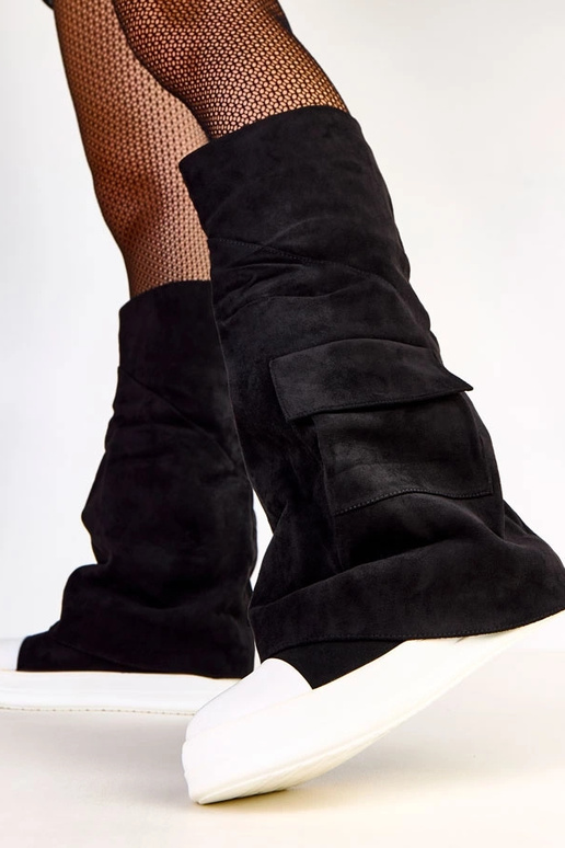 Schwarze Overknees aus Kunstwildleder... Schwarze Overknees aus Kunstwildleder...