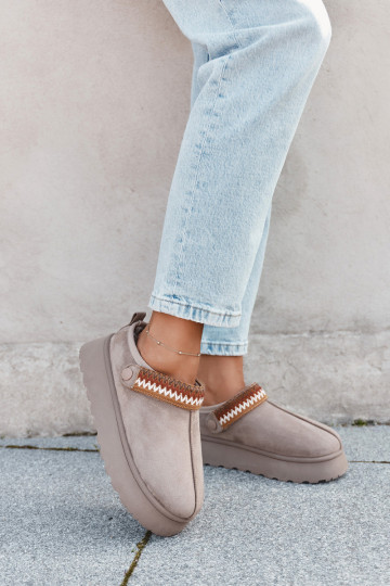 Schneestiefel für Damen, niedrig mit beweglichen Riemen und Stickerei, mit Plattform in sandfarben Lyrisse