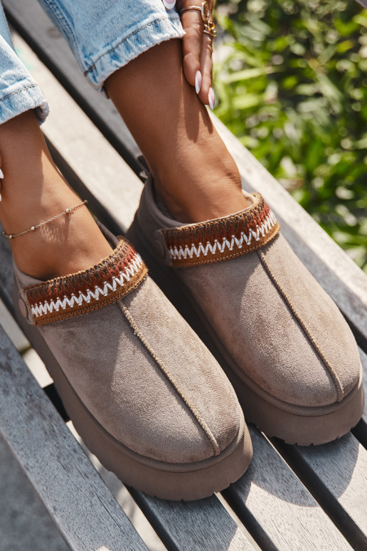 Schneestiefel für Damen, niedrig mit beweglichen Riemen und Stickerei, mit Plattform in sandfarben Lyrisse