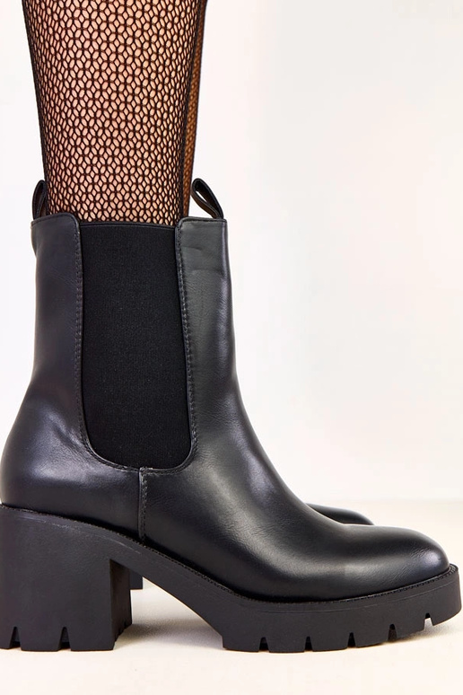 Schwarze Ankle Boots mit...
