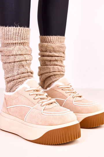 Sandfarbene warme...