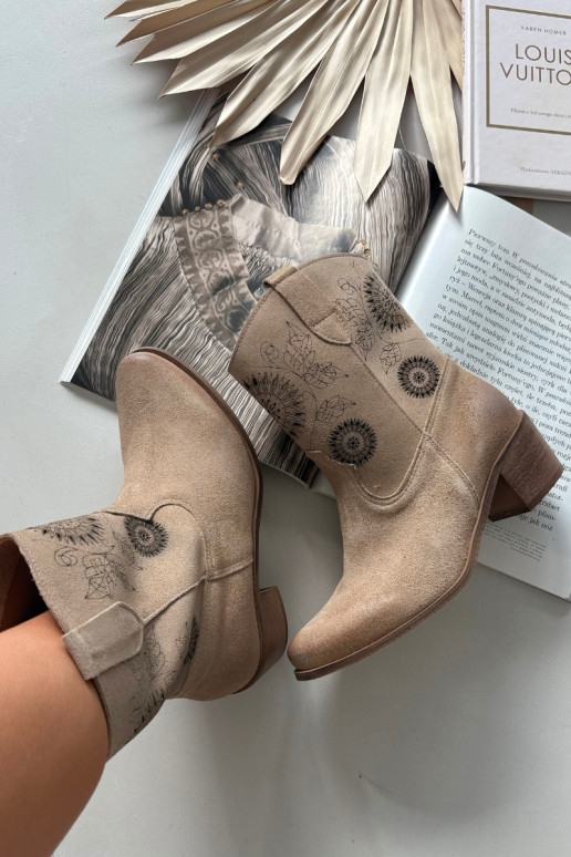 aus INildleder Haut Damenstiefel mit durchbrochenen Elementen mit Absätzen Zazoo 3844 Beige