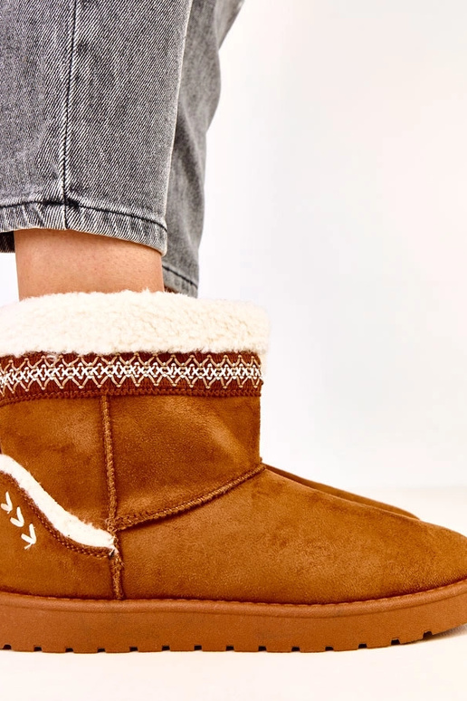 Karamellfarbene niedrige...