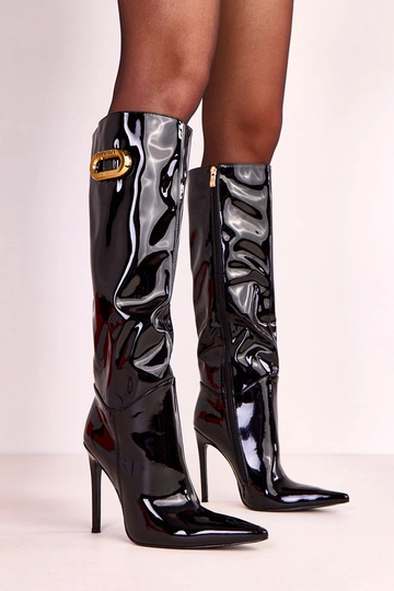 Czarne kozaki lakierowane...