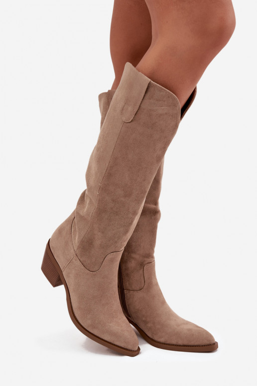 Stiefel CoZuboy-Stil Feminin mit Absätzenaus Öko-INildlederu Beige Esmira Stiefel CoZuboy-Stil Feminin mit Absätzenaus Öko-INildlederu Beige Esmira