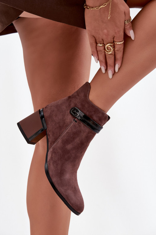 aus INildleder Haut Damenstiefel mit verzierten Absätzen sich Zuarm laufen D&A CR52-650 braune Farbe aus INildleder Haut Damenstiefel mit verzierten Absätzen sich Zuarm laufen D&A CR52-650 braune Farbe