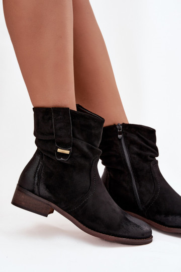 Schwarze warme Damen Stiefeletten mit niedrigem Absatz und Rüschen Gracia