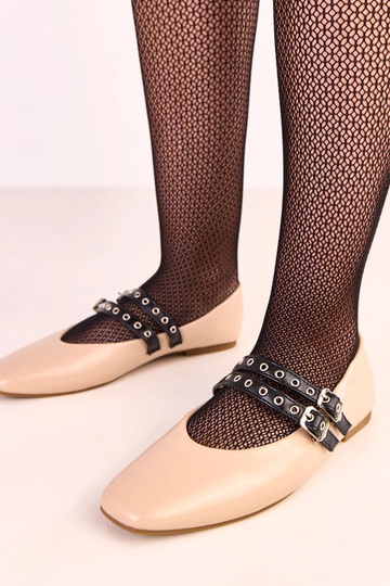 Sandfarbene Ballerinas mit...