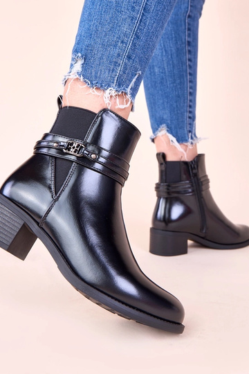Schwarze warme Stiefeletten Nicha 2