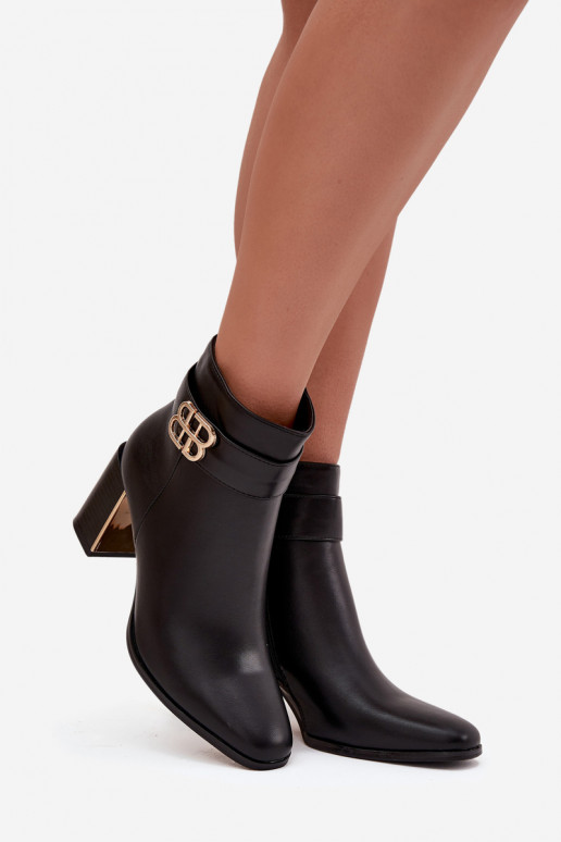 Damenstiefel mit Riemen I goldene Farbem Detalem schZuarze Farbe Galinne