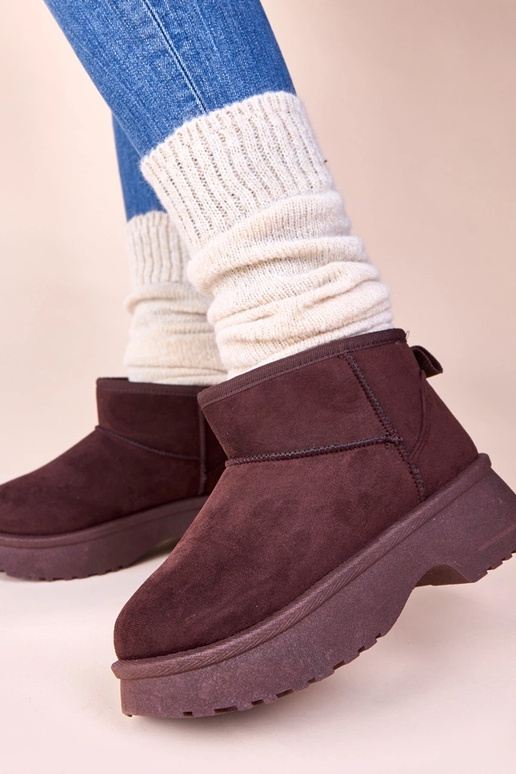 Braune gefütterte Schneestiefel auf...