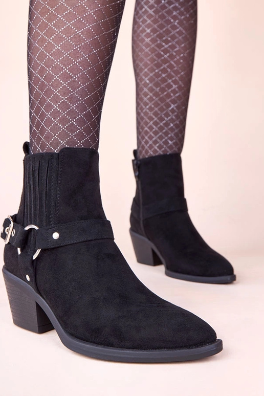 Schwarze Stiefeletten auf Absatz mit...