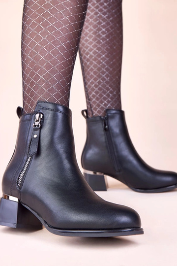 Schwarze massive Stiefeletten mit metallischer Einlage Istina 2