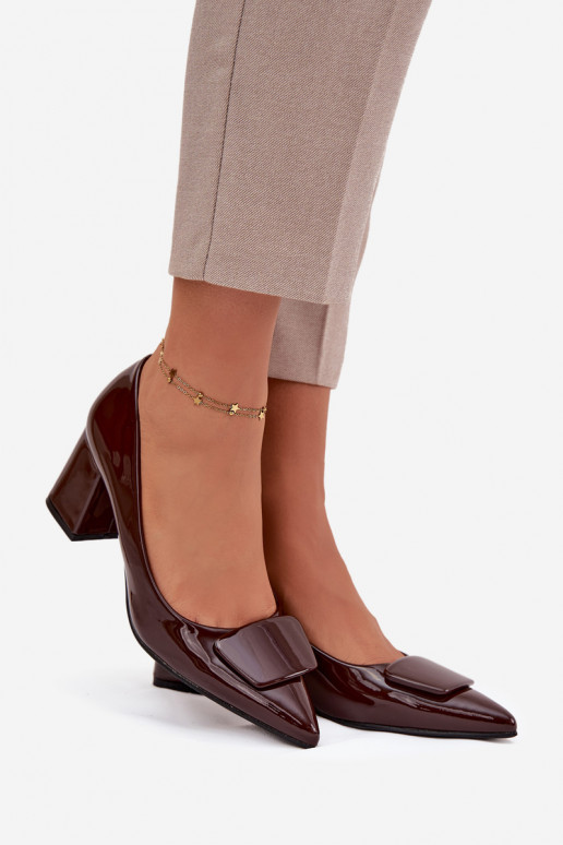 mit Lackeffekt Schuhe mit Absätzen mit Ornamenten CzekoladoZue Isoline