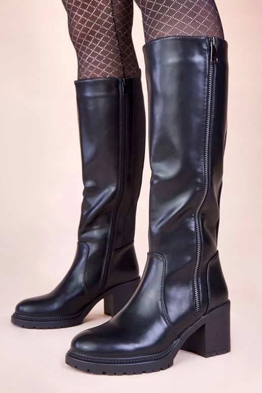 Schwarze Stiefeletten mit Absatz und...