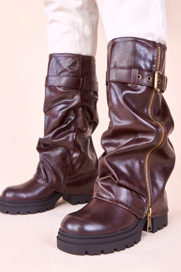 Braune Stiefel mit umschlagbarem Schaft Ettera
