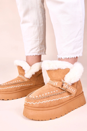 Braune Schneestiefel mit dekorativer gestickter Applikation Ciana