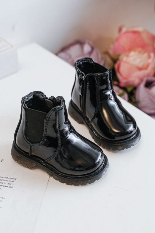 Gewärmte Kinderstiefel mit Lackeffekt, schwarze Farbe Porky