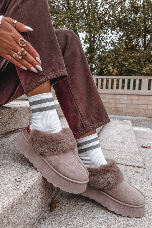 Damen Schnee Stiefel mit Plattform und Fell mit Stickerei in sandfarbiger Farbe Querina