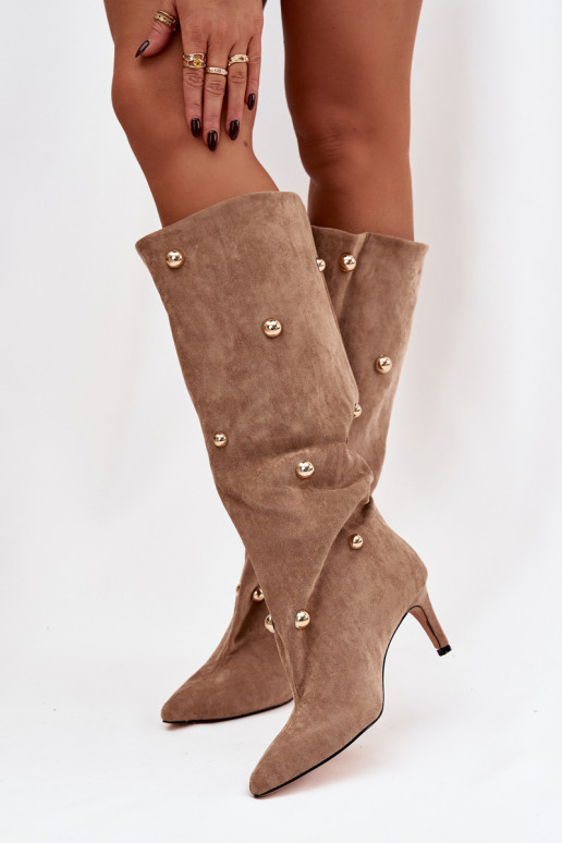 Sandfarbene Slipper-Stil Damen-Overknee-Stiefel mit dünnen Absätzen und goldenen Verzierungen Thaliane