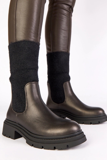 Graue Stiefeletten mit...