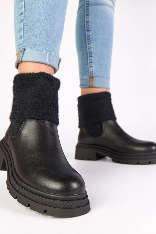 Schwarze Stiefeletten mit elastischem...