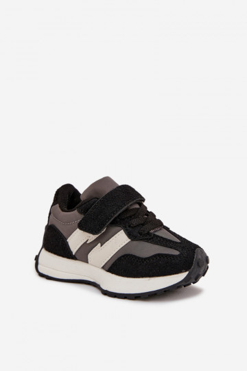 Schuhe Kinder-Sneaker mit Klebeverschlüssen schZuarze Farbe Miranda