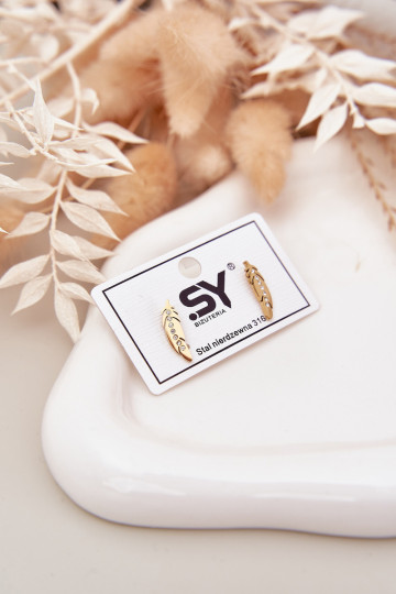 mit stilvollen Detailsi Listki mit blitzenden Augen Stal NierdzeZuna goldene Farbe