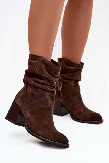 Lederne Velourschuhe mit Rüschen und Absatz Zazoo 1127 in schokoladenfarbener Farbe 2