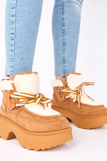 Braune Schneestiefel mit...