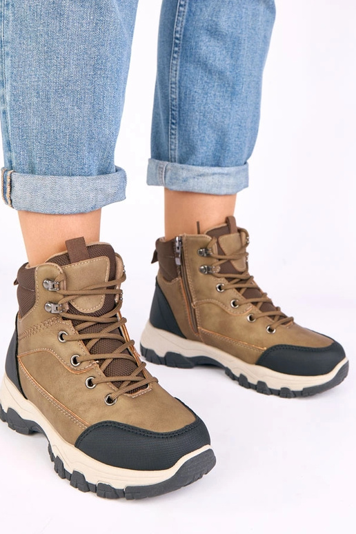 Briana dunkelbeige Plateau-Boots