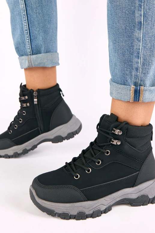 Briana schwarze Plateau-Boots