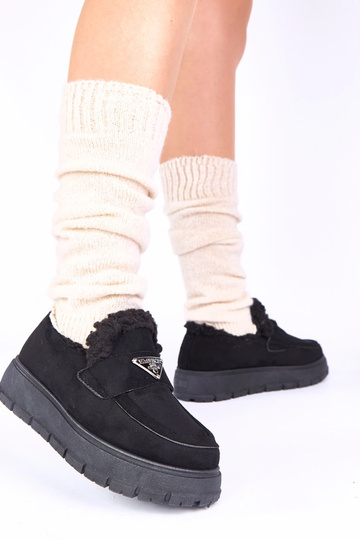 Schwarze Plateauschuhe mit Fell Kirby 2