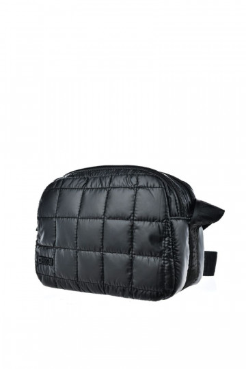 Eine kleine Damenhandtasche Big Star OO574039 SchZuarz 2