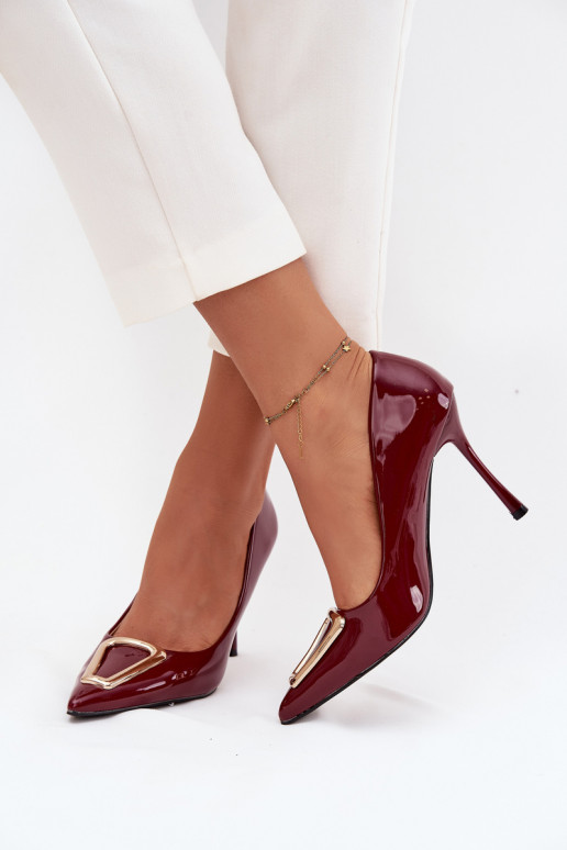 Lackierte High Heels mit goldfarbenen Details in bordeaux Paivelle