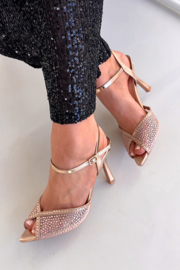 Peloria champagnefarbene Damen Sandalen mit dünnen Absätzen und Dekoration