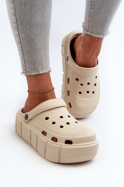 Leichte Hausschuhe Damenhausschuhe mit einer Plattform Beige Itubia