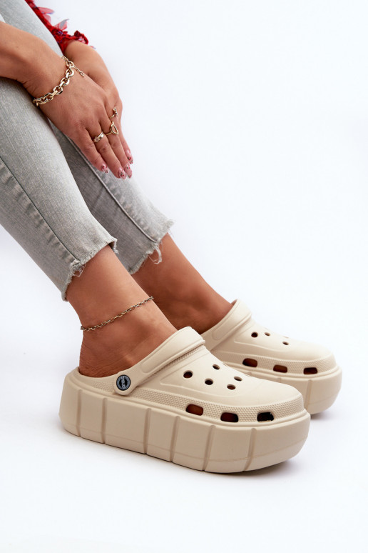 Leichte Hausschuhe Damenhausschuhe mit einer Plattform Beige Itubia