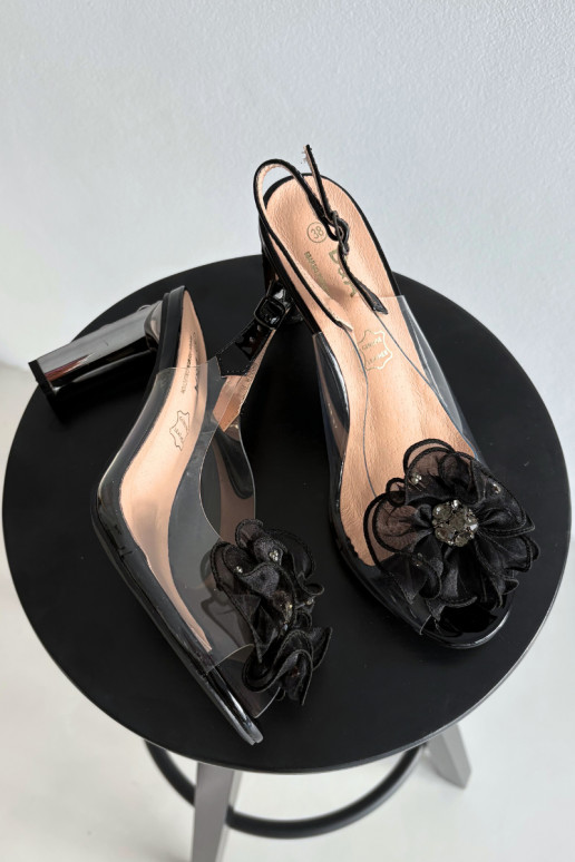 Sandalen mit Absätzen mit Ornamenten I Kryształkami D&A MR52-236 schZuarze Farbe