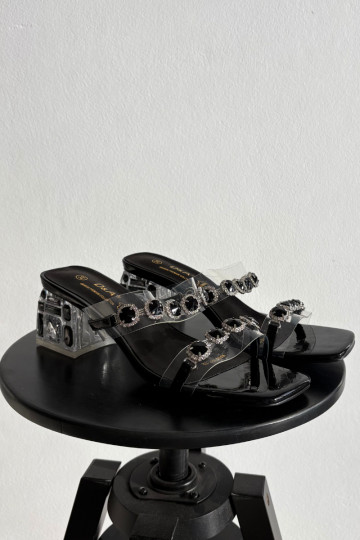 Damenpantoletten mit glänzenden Steinen D&A MR1037-02, schwarz