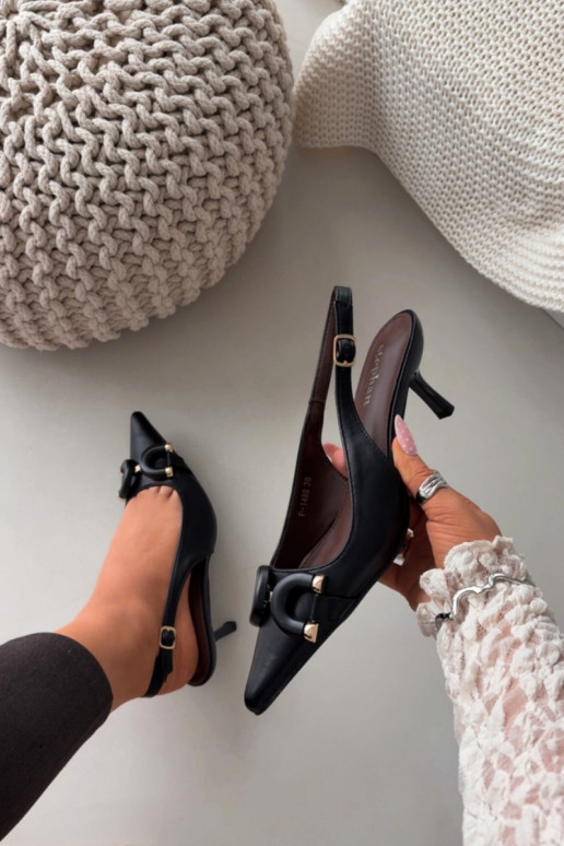 Damensandalen mit dünnen Absätzen Mit Dekorationen Detalem schZuarze Farbe Brienne