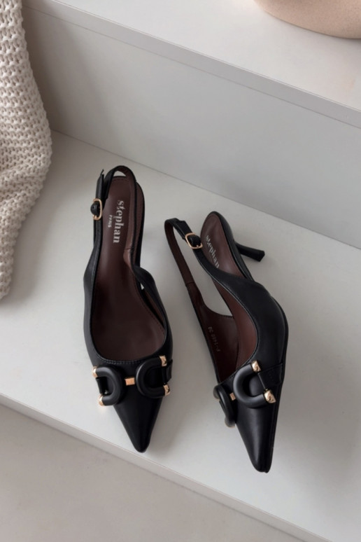 Damensandalen mit dünnen Absätzen Mit Dekorationen Detalem schZuarze Farbe Brienne