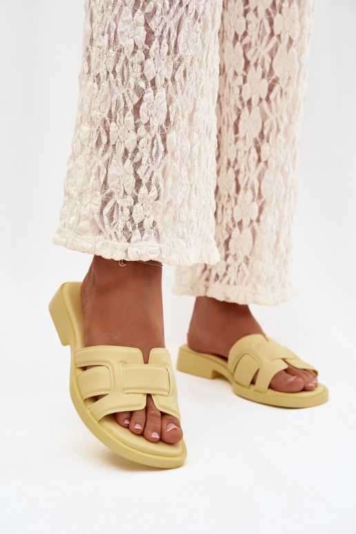 Damenhausschuhe mit breiten Absätzen gelbe Farbe Lorania