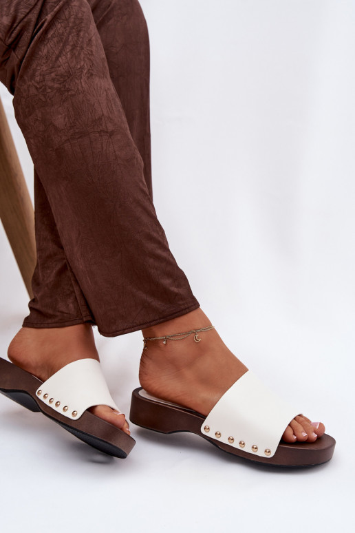 Damenhausschuhe mit Nieten Zueiße Farbe Terissa