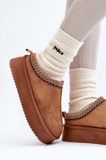 Hausschuhe Auf dicker Sohleaus Öko-INildlederu braune Farbe Sylva 2