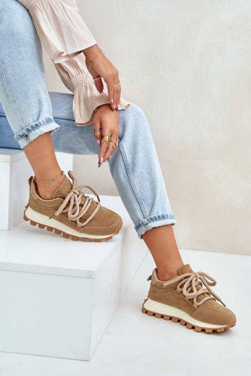 Turnschuhe Sneakers Stilvollllschuhe mit einer Plattformaus Öko-INildlederu braune Farbe Riadella