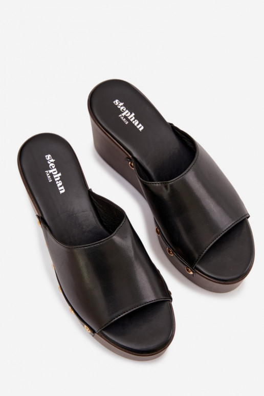 Damenflip-Flops mit Plattform und Nieten in Schwarz Taireline