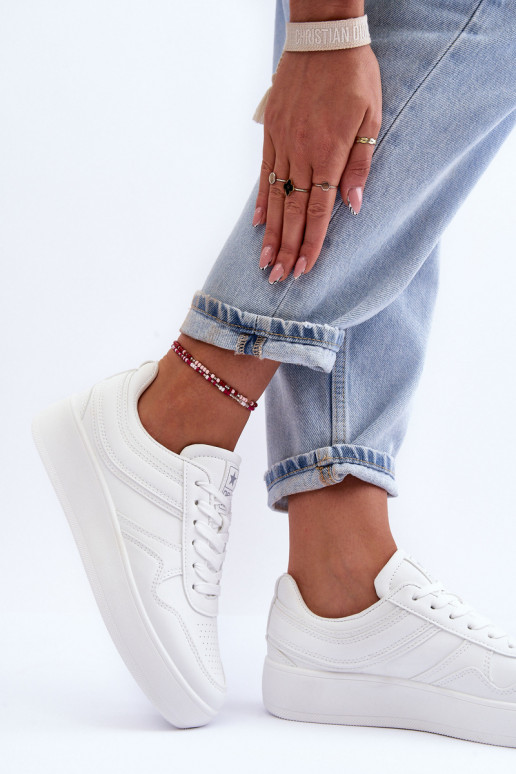 Turnschuhe Feminin mit einer Plattform Zueiße Farbe Pudina