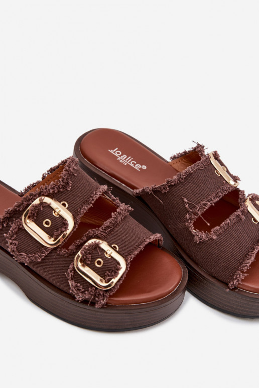 Damen-Pantoletten mit Plateau in Goldfarbe und Schokoladenschnallen